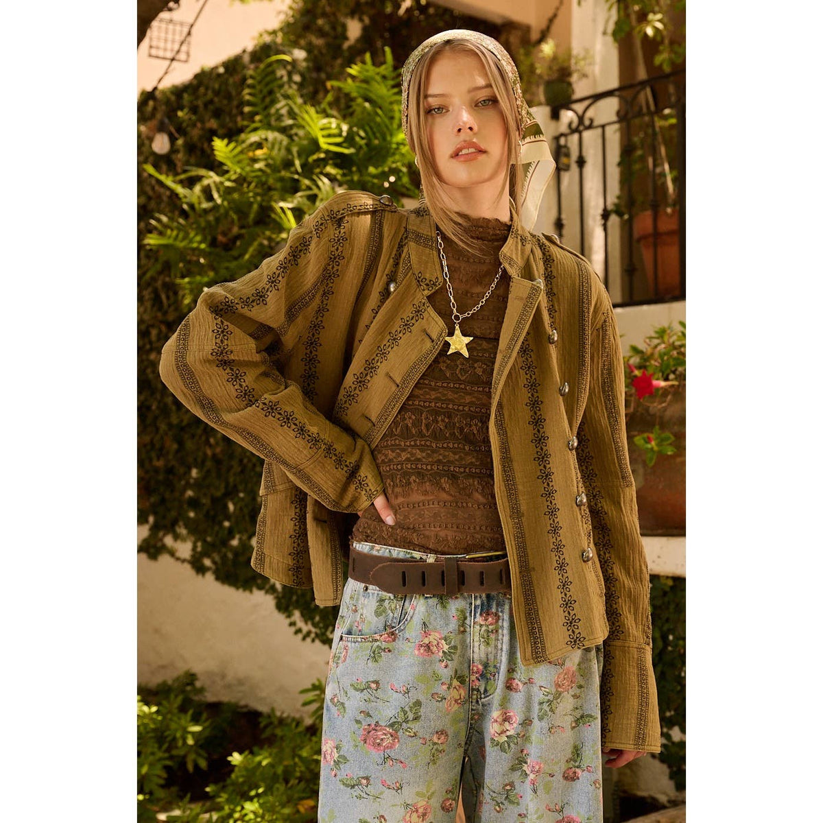 FLORAL ORNAMENT PRINT TEXTURED QUILT JACKET