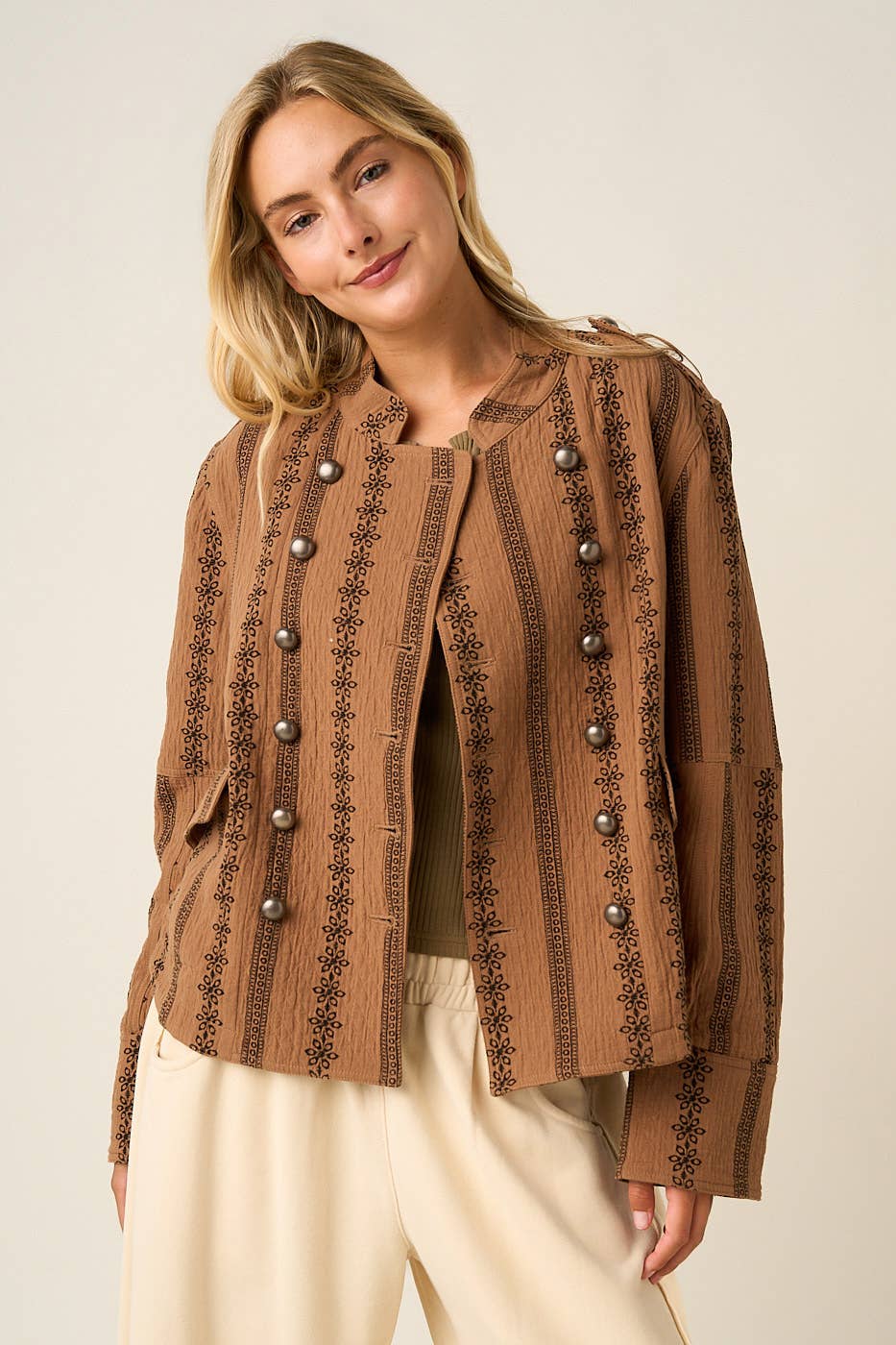 FLORAL ORNAMENT PRINT TEXTURED QUILT JACKET